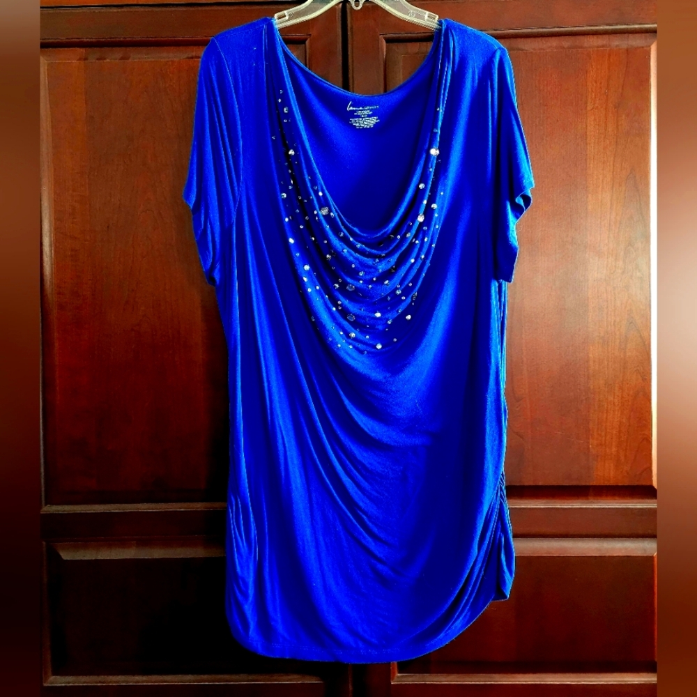 EUC Lane Bryant Ruched Tunic with Rhinestones